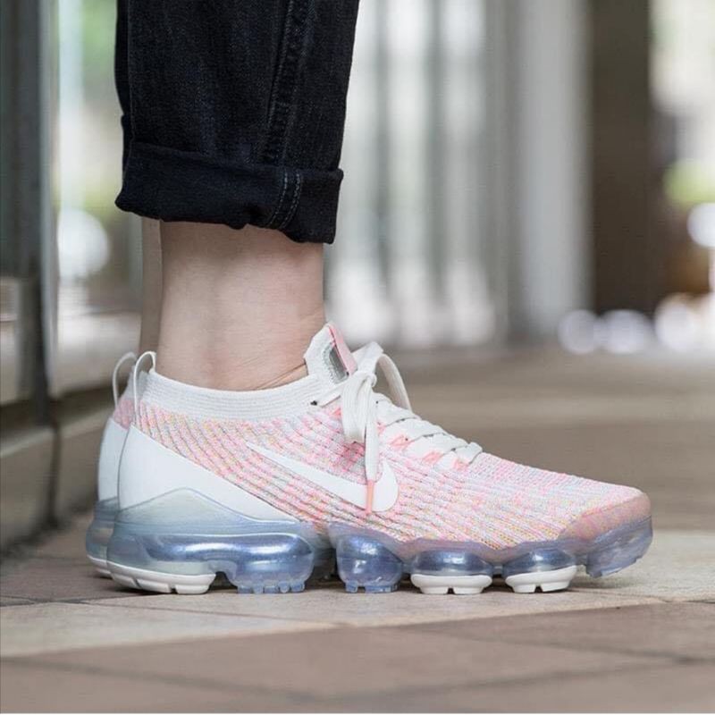 nike flyknit vapormax plus