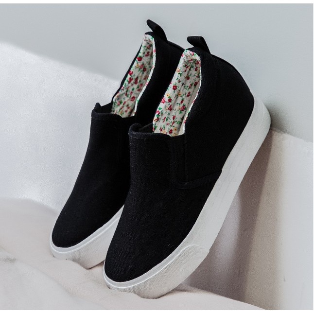 (TB122)รองเท้าผ้าใบเสริมส้น 34-40 (ขาว,ดำ)ส้นสูง7cm**พรีออเดอร์ทักแชทก่อนสั่ง