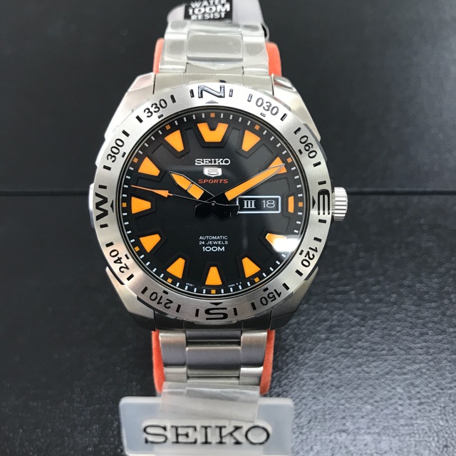 นาฬิกาข้อมือผู้ชาย SEIKO 5 Sports Automatic รุ่น SRP741K2 (หน้าดำส้ม)