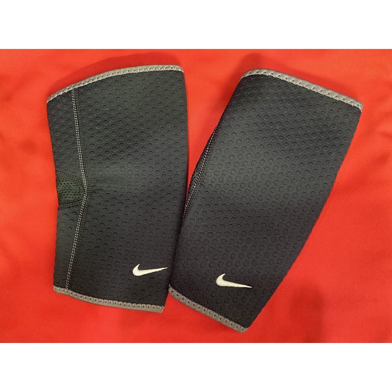 Nike ไนกี้ สนับศอก กันกระแทก Elbow Sleeve Protection เล่นกีฬา สเก็ต