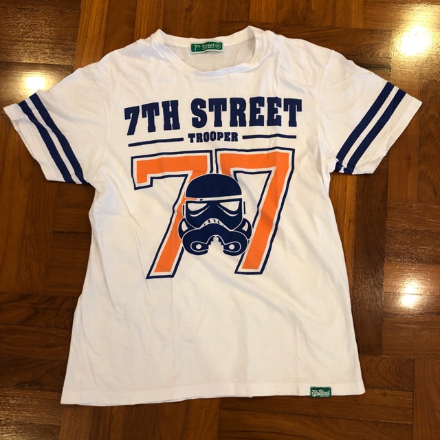 เสื้อยืด 7th Street