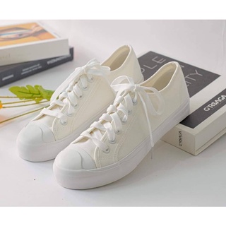 ราคาKim&Co. รองเท้าผ้าใบผู้หญิง รองเท้าผ้าใบ รุ่น KF011w - สีขาว