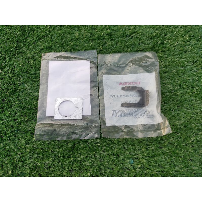 สปริงล็อกกุญแจล็อกเบาะ+แหวนรอง Honda ใส่ได้หลายรุ่น แท้ศูนย์ 77236-GW0-000/75581-GN8-920
