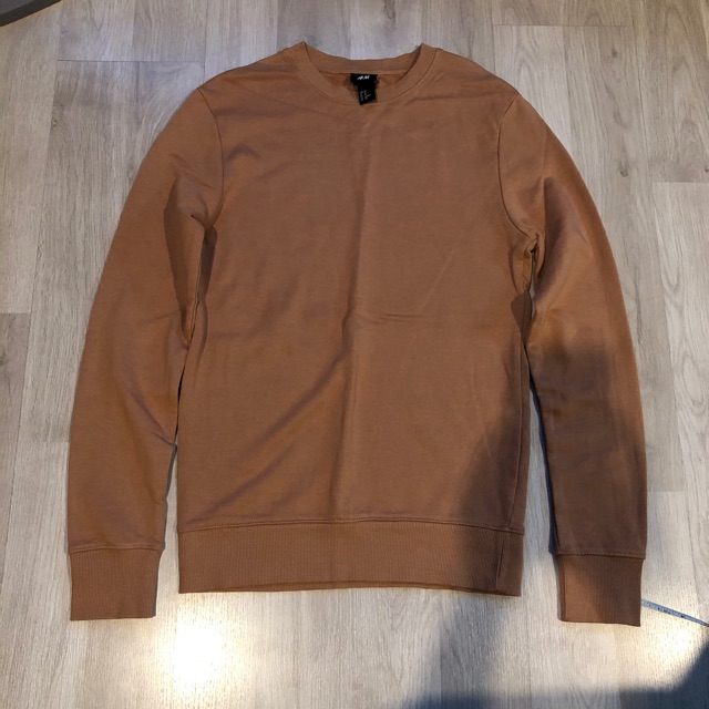 เสื้อมือสอง H&M แขนยาว ผู้ชาย สีส้มอิฐ