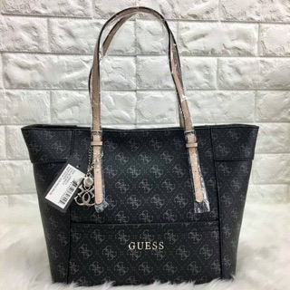 ของแท้ 💯 % GUESS LARGE TOTE  BAG