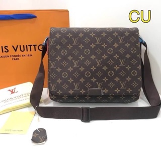 กระเป๋าสะพายข้างผู้ชายLouis Vuitton