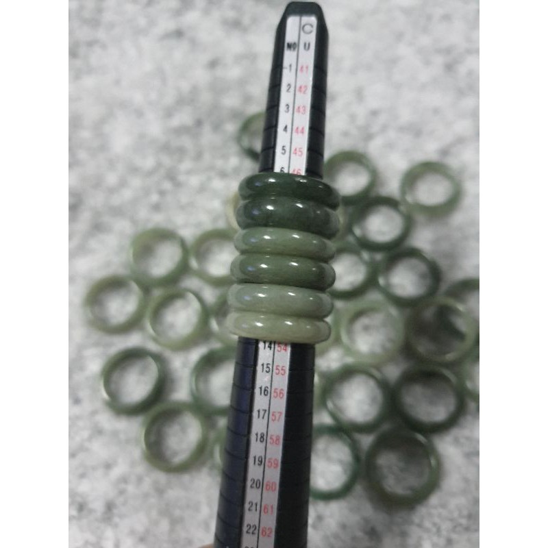 พร้อมส่ง แหวนหยกพม่าแท้ ไซส์ 53 - 54 งดเลือกนะคะ