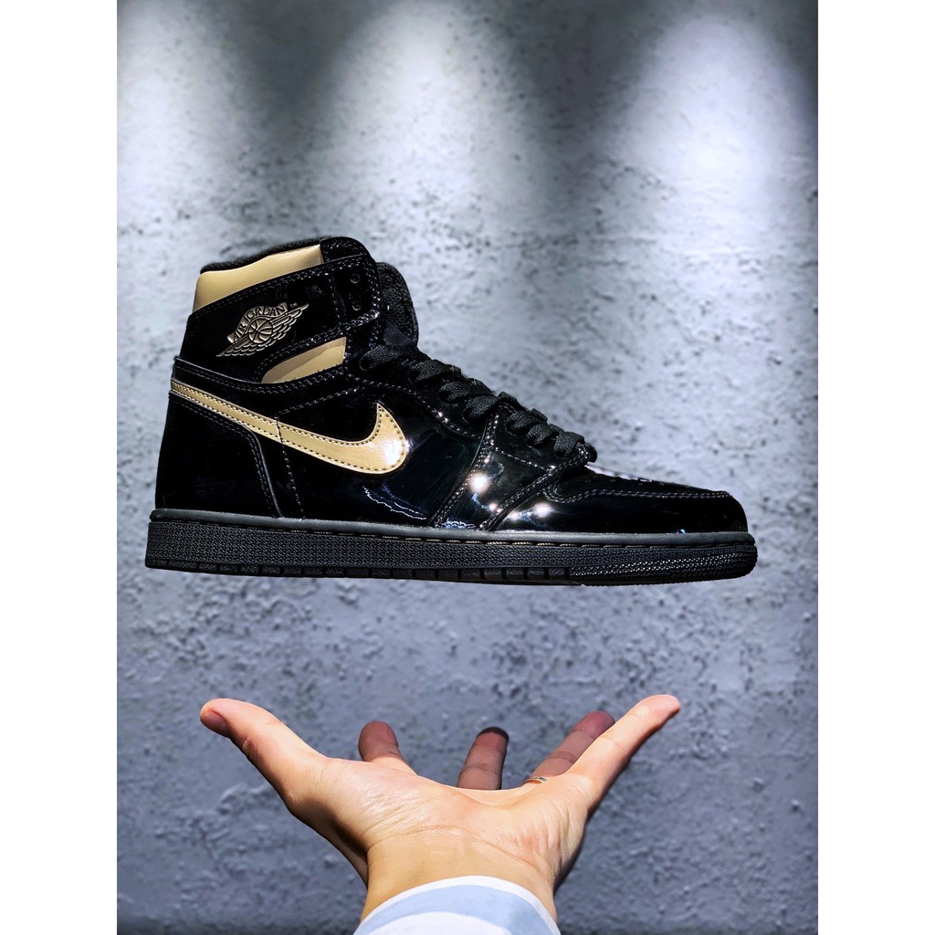 jordan 4 x kaws black