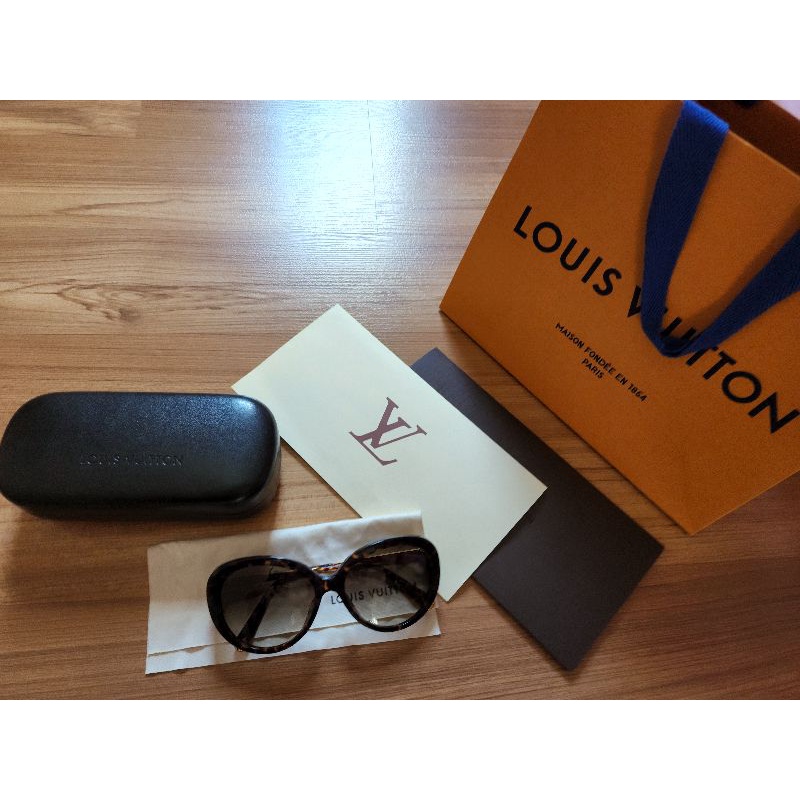 แว่นตา Louis Vuitton Z0596E BLUEBELL DARK TORT