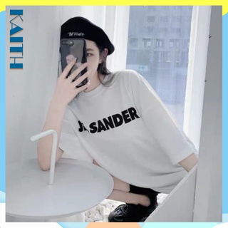 เสื้อยืดอินเทรนด์ผู้ชายอินเทรนด์ผู้หญิงพร้อมส่ง เสื้อยืด ผ้าฝ้าย พิมพ์ลายตัวอักษร Jil Sander สไตล์ฮิปฮอป วินเทจ พลัสไซซ์