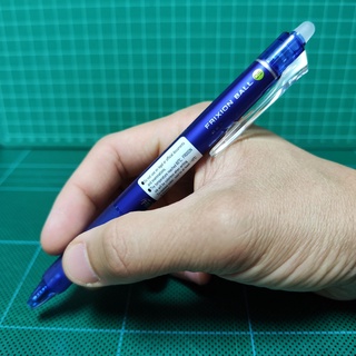 ปากกาลบได้ Pilot Frixion Ball Knock หมึกสีน้ำเงิน ขนาดหัว 0.…