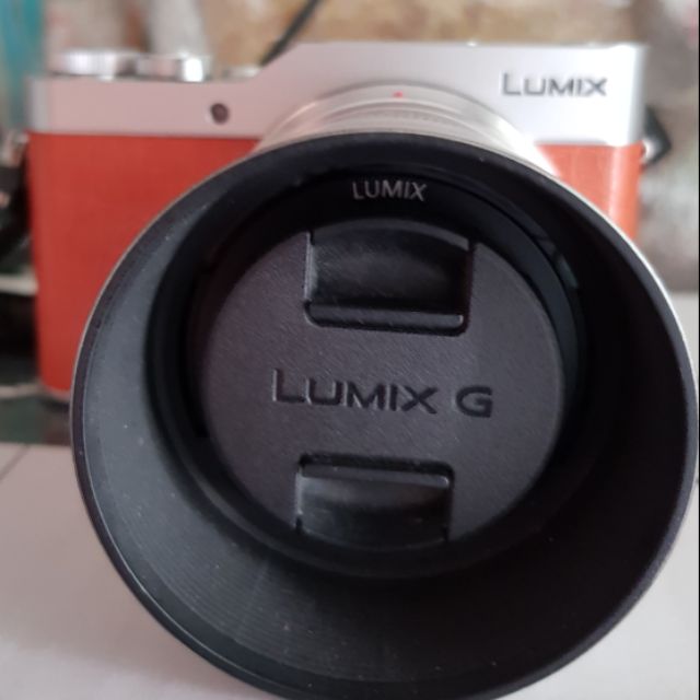 Panasonic Lumix 42.5 mm f 1.7