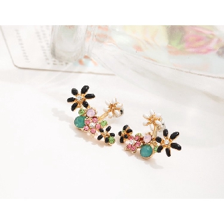 ต่างหูแบบติดหูลายดอกไม้ Flower Stud Earrings