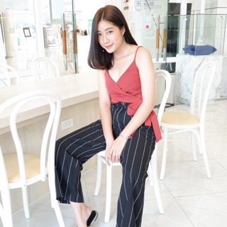 Long striped pants (s,m) สีดำ,ขาว ใส่แล้วขาย๊าวยาว สวยมากกก ผ้าหนากำลังดี ใส่เที่ยวก็ได้ ไปทำงานก็ได้