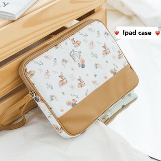 [ลดทันที 65.- ใช้โค้ด PP6SEP5] PERF IPAD CASE (กระเป๋าใส่ไอแพด) ลาย Animal