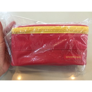 MANDARINA DUCK Amenity Kit การบินไทย สีแดง/สีเทา  ของใหม่ ยังไม่แกะซีล กระเป๋าเดินทาง กระเป๋าการบินไทย ทีจี กระเป๋า