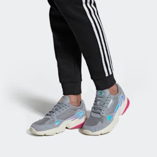 falcon trainers light grey real magenta iridescent
