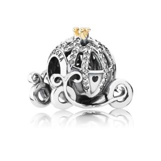 (พร้อมส่ง)♡NEW♡ Pandora Disney Cinderella pumpkin coach silver charm with 14k and cubic zirconia