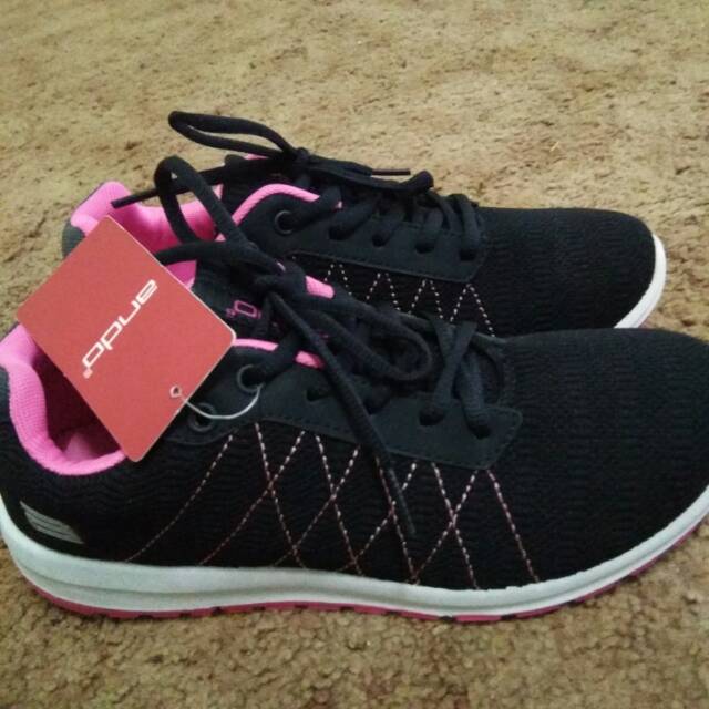 รองเท้านักเรียน Ando ellen