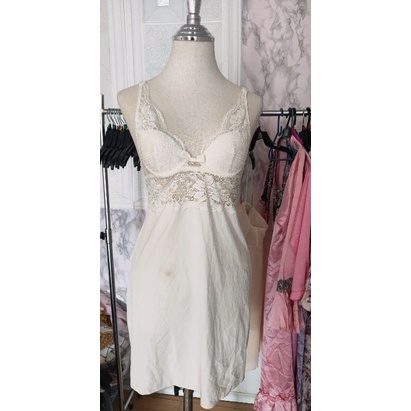 ชุดนอน แบรนด์ Etam ลูกไม้ซีทรู