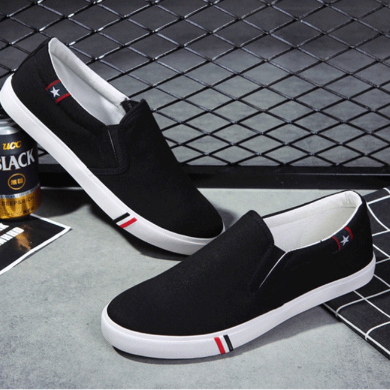 รองเท้าผ้าใบลำลองชาย พื้นเรียบ น้ำหนักเบา ใส่สบาย ไซส์ 39-44