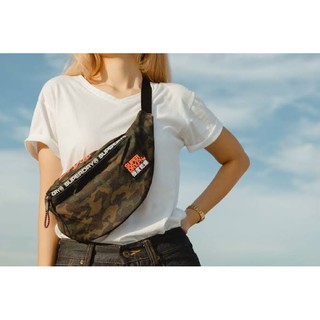 กระเป๋าคาดอก   Superdry  ของใหม่ ของแท้ 100%