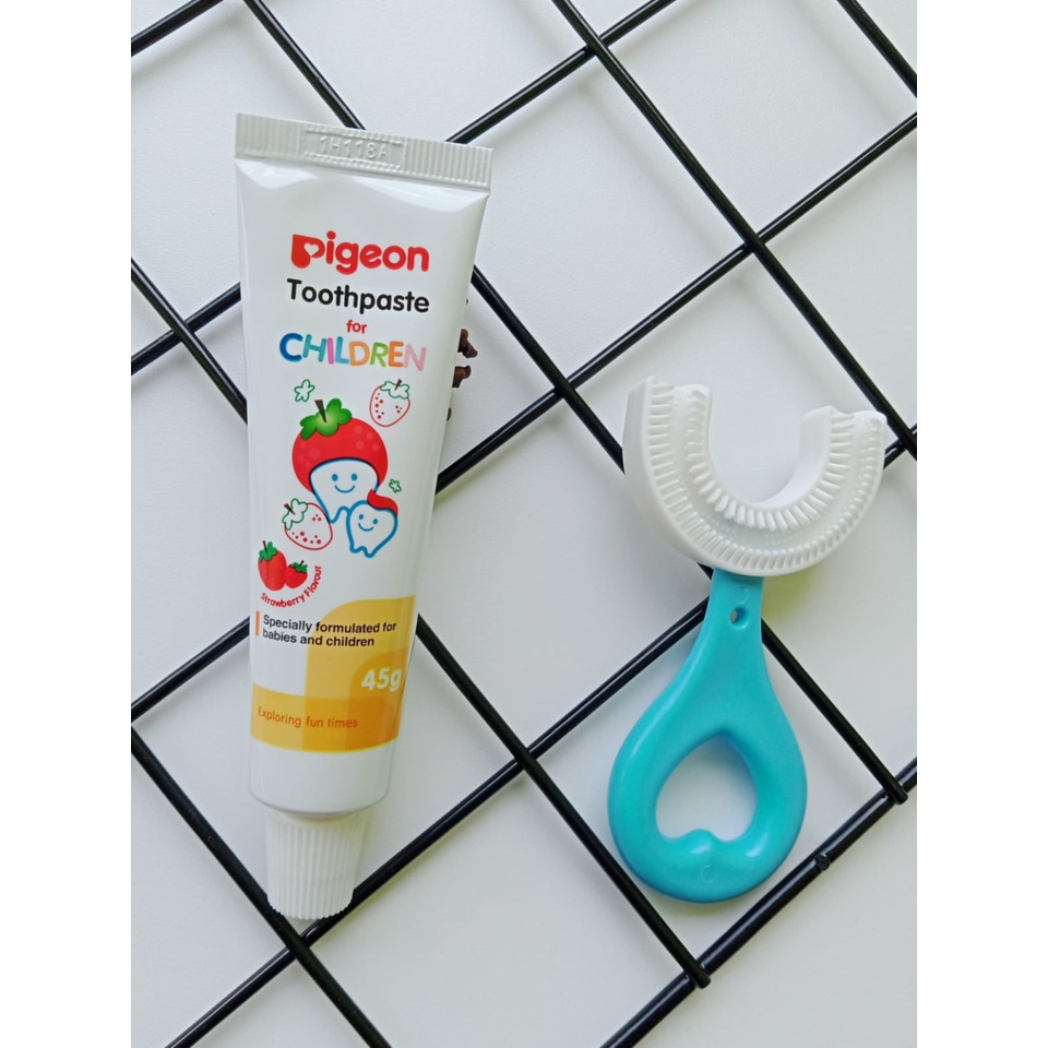 U แปรงสีฟัน + แพ็คเกจจับพันธุ์ยาสีฟัน Pigeon (2 - 6 ปี)