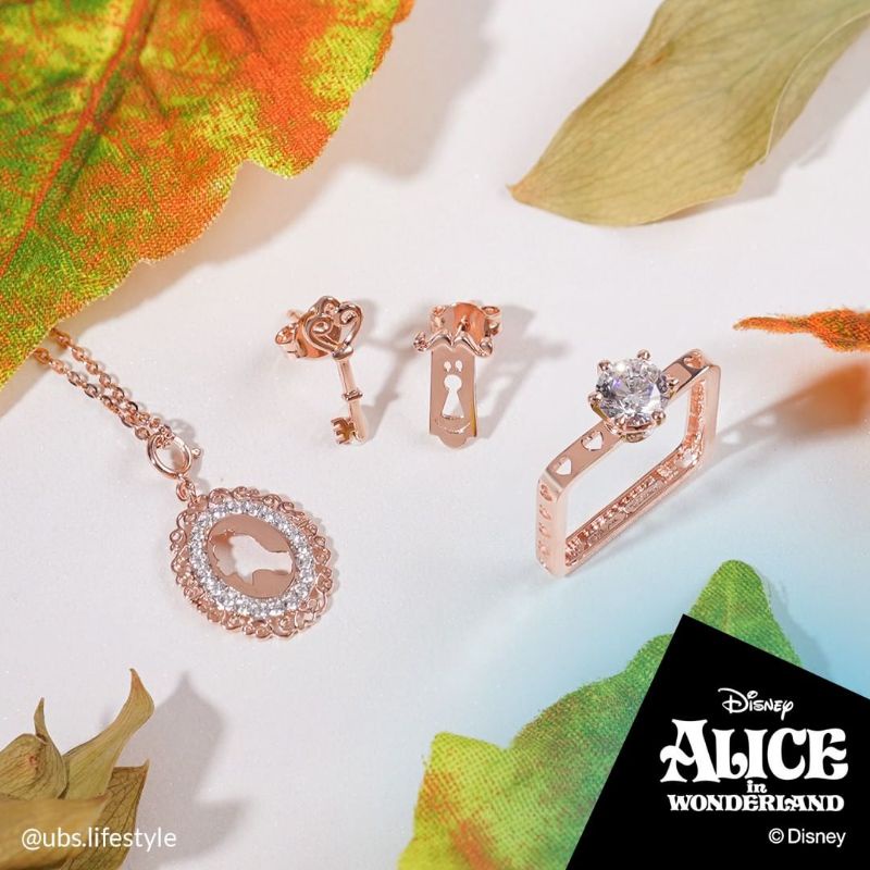สร้อยคอ แหวน กําไลข้อมือ สร้อยข้อมือ DISNEY ALICE WONDERLAND UBS 375 8K