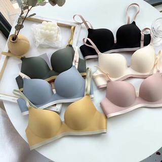 Lesa_bra เสื้อใน ไร้โครงผ้าร่องทรงสวย two tone ไร้ขอบ 3 C21 ตะขอหลัง เสริมฟองน้ำในตัว