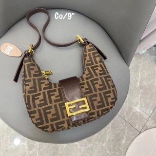 FENDI🌟กระเป๋าสะพายข้างหรือถือ