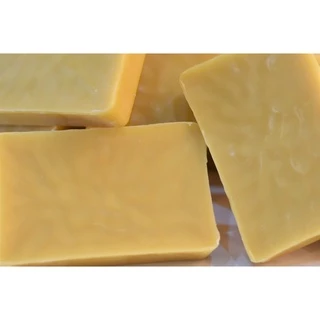 Beeswax Grade A น้ำหนัก 500 กรัม ไขผึ้งแท้ธรรมชาติ 100% ไขผึ้งทำผ้าห่อไขผึ้ง/ส่วนผสมเครื่องสำอาง cosmetic grade