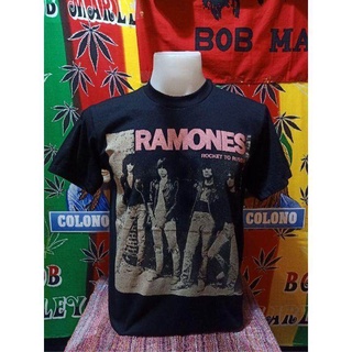 เสื้อวง RAMONES วงร็อคในตำนาน ไม่มีตะเข็บข้าง คอฟิต ป้ายUS เสื้อทัวร์ เสื้อวินเทจ วงร็อคต่างประเทศ เสื้อยืดย้อนยุค