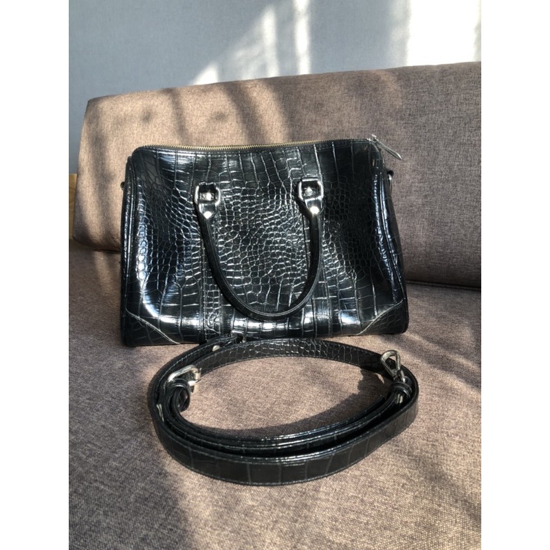 กระเป๋าสะพายข้าง crossbody แบรนด์ Awarin