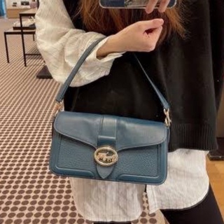 (ผ่อน0%) กระเป๋าสะพายข้าง 🔻GEORGIE SHOULDER BAG (COACH 5493) 🔻สี IM/PEACOCK หนังแท้ สีเขียว