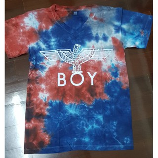 ส่งฟรี เสื้อยืดแขนสั้นคอวี ลาย boy ผ้าลายมัดย้อม