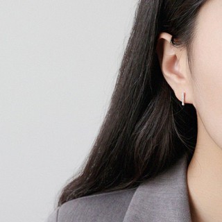 (silver 925 )ต่างหูเงินแท้ แถวเดี่ยวฝังเพชร 5 เม็ด แฟชั่นเกาหลี (ราคา 1 คู่)