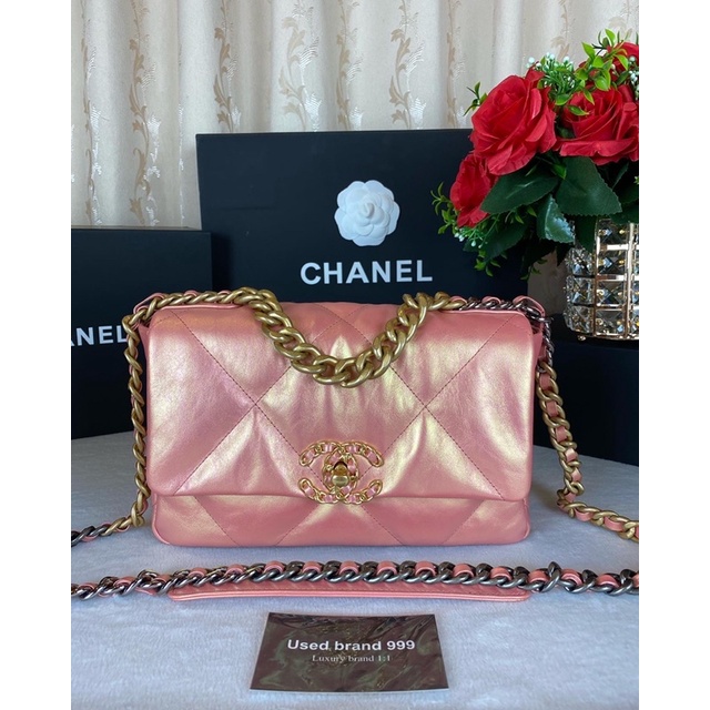 Chanel 19 size 26 pink iridescent calfskin