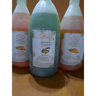 น้ำยาล้างห้องน้ำน้ำหมัก สับปะรดผสมมะกรูดสีส้มเน้นสัปปะรดและมะกรูดผสมสับปะรดดน้นมะกรูดสีเขียว