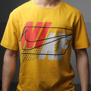 Nike เสื้อยืดแขนสั้น