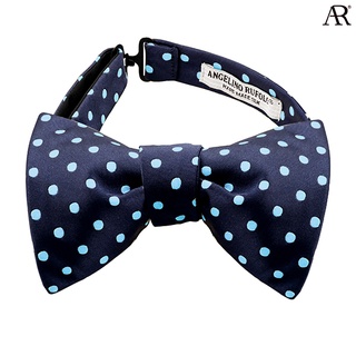 ANGELINO RUFOLO Bow Tie Tying(โบว์หูกระต่ายแบบผูกเอง) ผ้าไหมทออิตาลี่คุณภาพเยี่ยม ดีไซน์ Polka Dot สีกรมท่า/ดำ/เลือดหมู