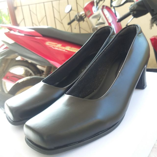 รองเท้าคัชชู หัวตัด สีดำ มือ1 ซื้อมา370ไม่ได้ใช้ ส่งต่อ150