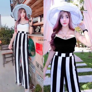 TwinsShopVip💗พร้อมส่ง TW13636 Set 2 ชิ้น เสื้อสายเดี่ยวอกเสริมฟองน้ำ + กางเกงลายริ้วขายาว