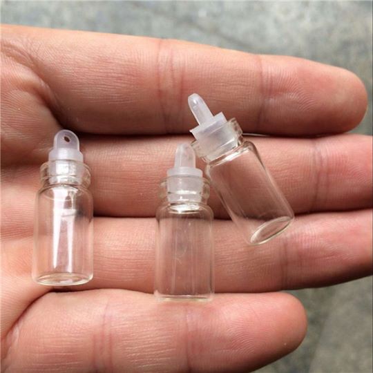 ขวดขนาด 1 ml พร้อมจุกห่วง 1 ใบ