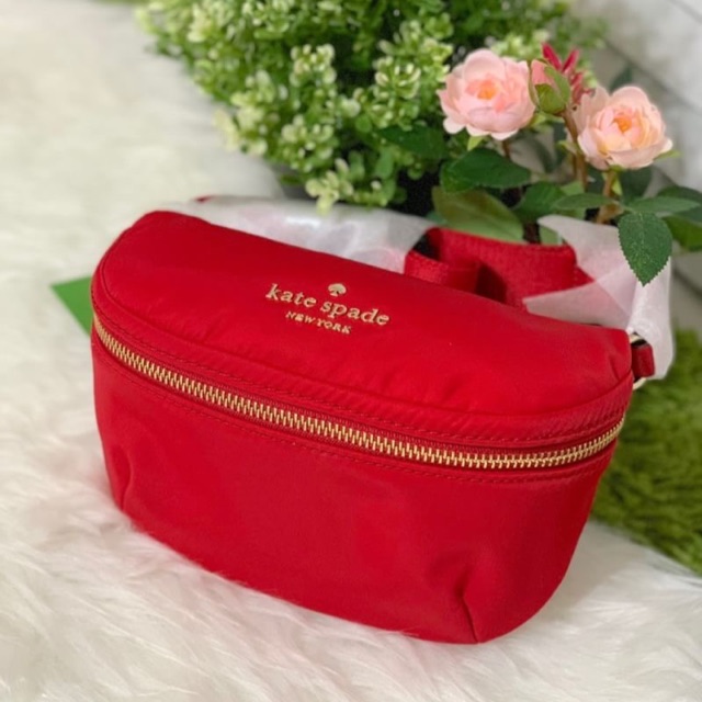 กระเป๋า คาดอก KATE SPADE Watson Lane Betty Nylon Belt Bag ผ้าไนล่อน สีแดง
