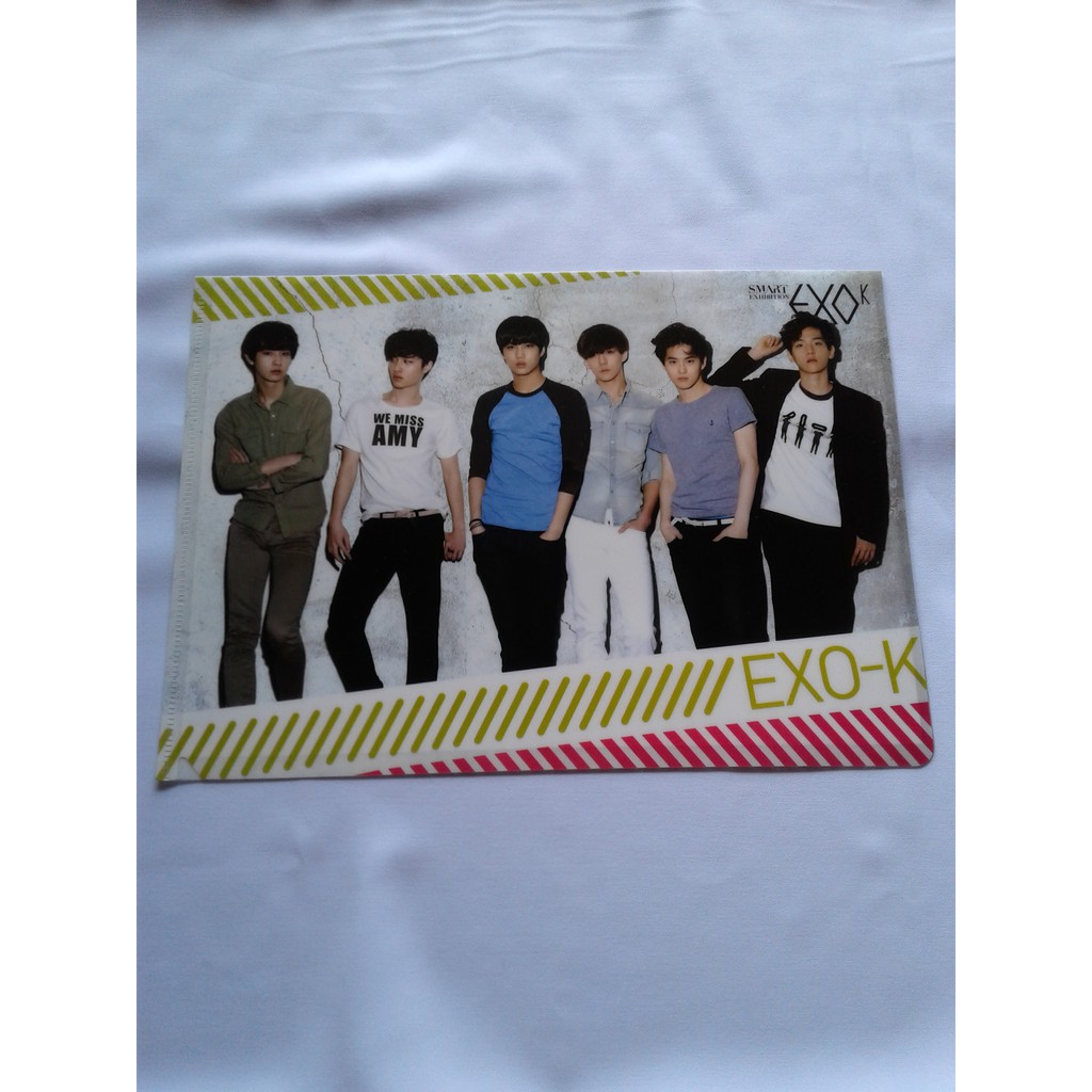 EXO K OFFICIAL CLEAR A4 FILE HOLDER อย่างเป็นทางการ