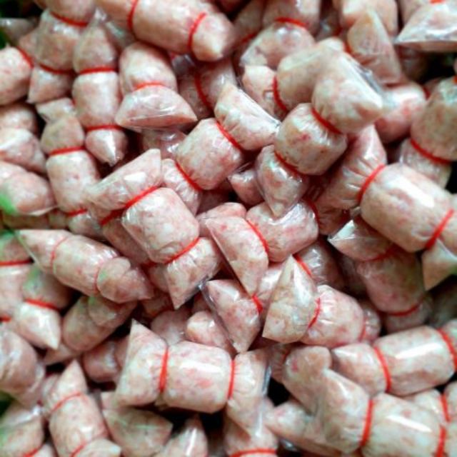 แหนมหมูแบบเปรี้ยวแพ็ค10ชิ้น