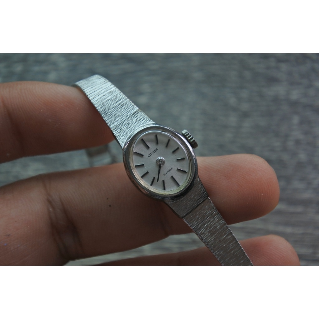 นาฬิกา Vintage มือสองญี่ปุ่น Citizen  ระบบ ไขลาน 21jewels White Dial ชุบทองคำขาว หน้าปัด 20mm สภาพดี
