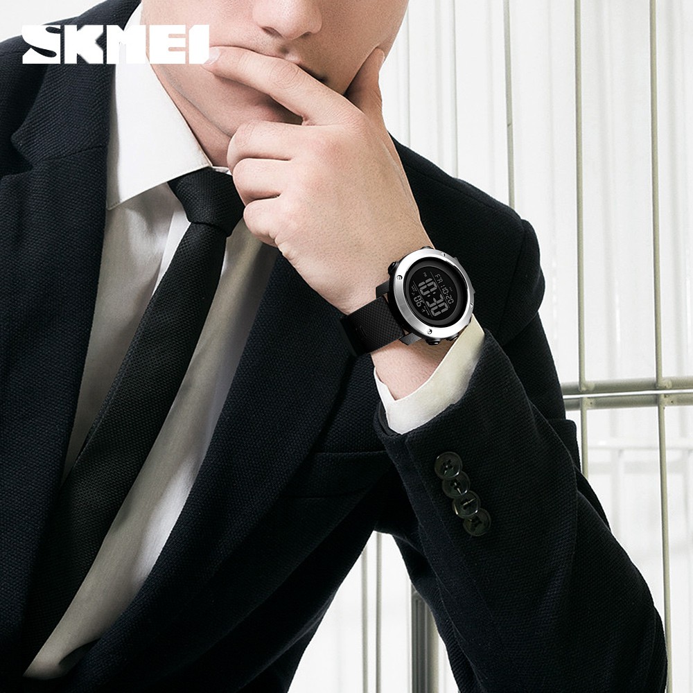 SKMEI นาฬิกาข้อมือดิจิทัล หน้าจอ LED กันน้ำ สำหรับผู้ชาย