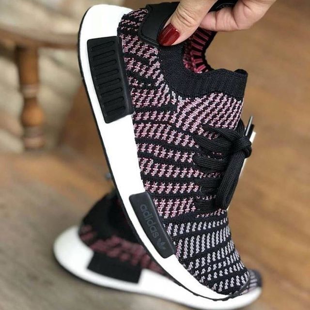 รองเท้า Adidas NMD_R1 STLT Primeknit CQ2386