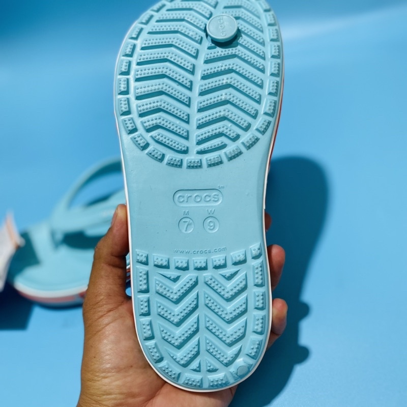 รองเท้าแตะแบบหนีบcrocs ทางร้านขายงานเกรดเอจ้าหนึ่งถึงสองวันได้รับสินค้า สวัสดีคุณพร้อมหรือยัง 36--46